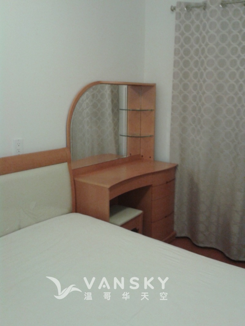 260424120224_Mbedroom 3.jpg